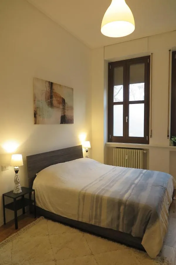 Apartment Incantevoli Appartamenti Navigli Milan Italy