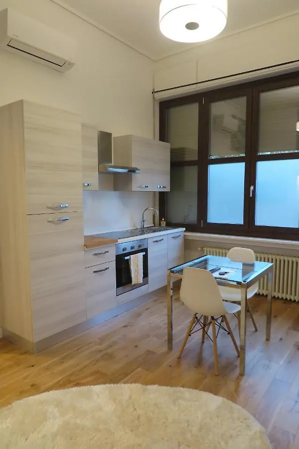 Apartment Incantevoli Appartamenti Navigli Milan